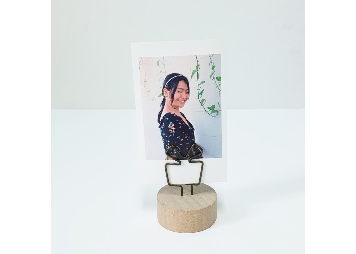 Present Pattern Wooden Stand Clip